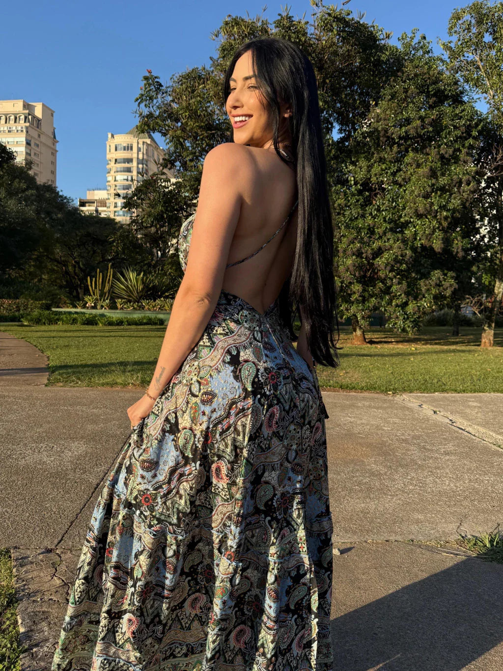 VESTIDO EM VISCOSE LONGO LAVÍNIA
