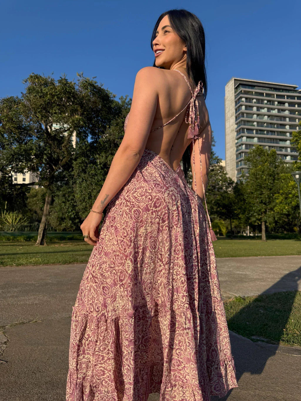 VESTIDO EM VISCOSE LONGO JASMIN ROSA