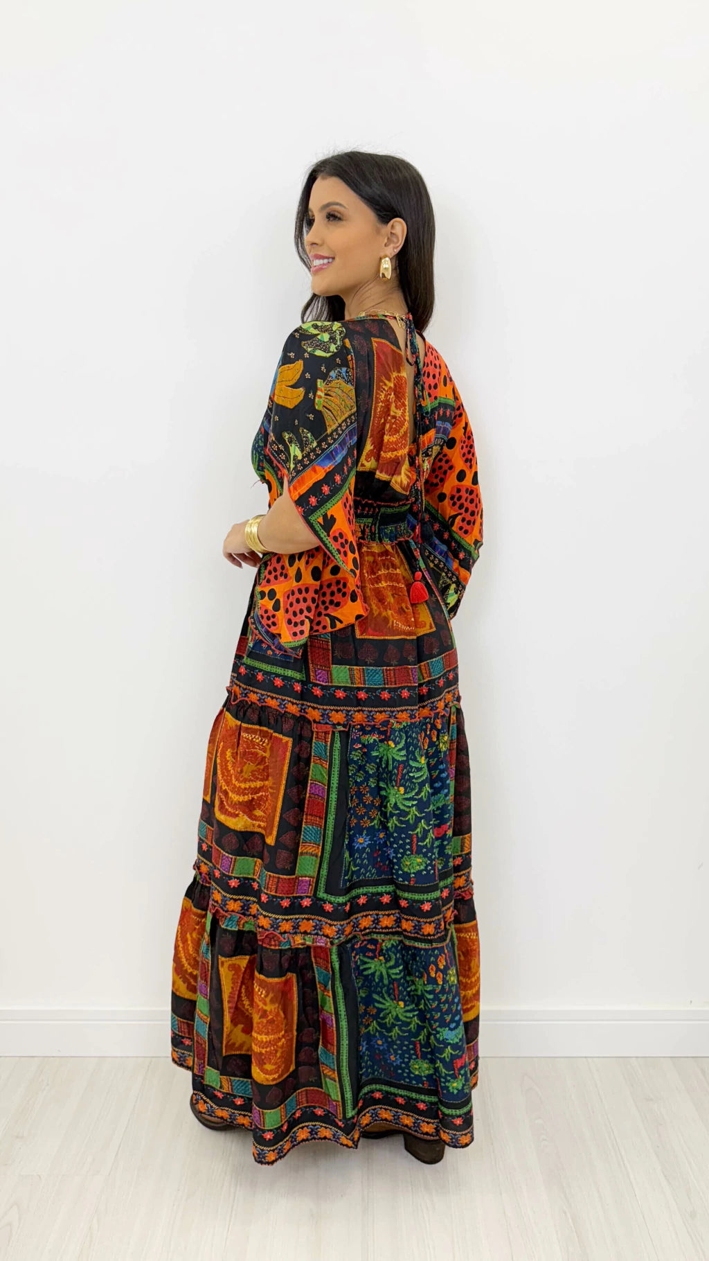 Vestido Indiano Longo Boho com Manga, Toque de Seda – Aurelion