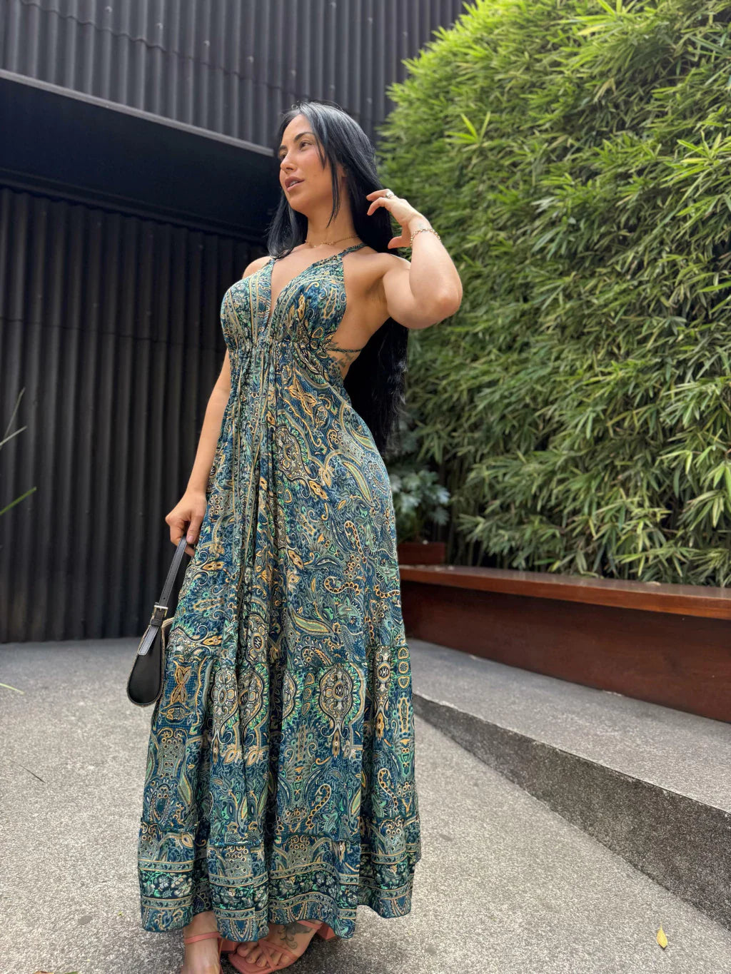 VESTIDO EM VISCOSE LONGO EVA AZUL